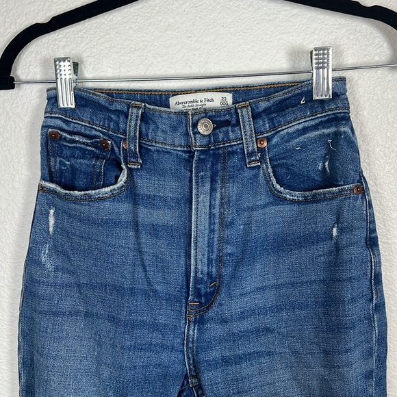 Abercrombie & Fitch The Ankle Straight Ultra High Rise Size 23/000L - Picture 4 of 10